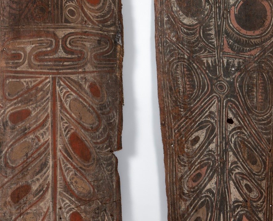 Pormenor de painéis pintados (Estuário do Sepik, Papua Nova Guiné) – Créditos: José Eduardo Cunha/MHNC-UP